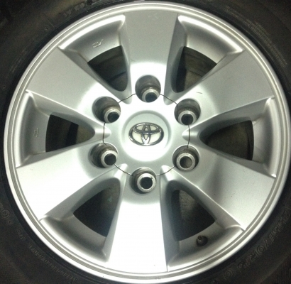 แม็ก Toyota VIGO PRERUNER พร้อมยาง 255-70-15 แม็ก Toyota VIGO PRERUNER พร้อมยาง 255-70-15