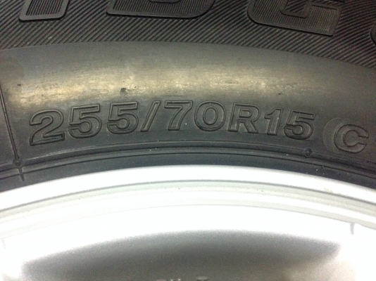 แม็ก Toyota VIGO PRERUNER พร้อมยาง 255-70-15 แม็ก Toyota VIGO PRERUNER พร้อมยาง 255-70-15