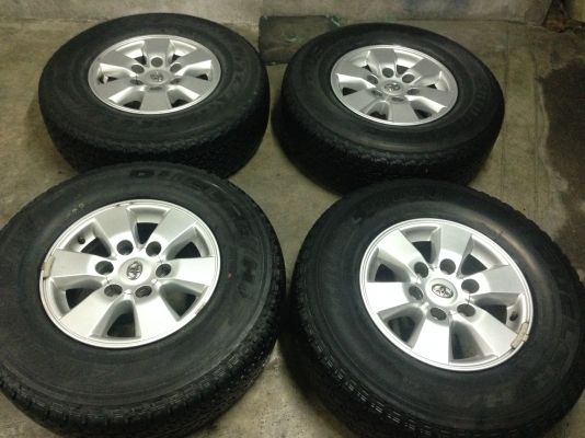 แม็ก Toyota VIGO PRERUNER พร้อมยาง 255-70-15