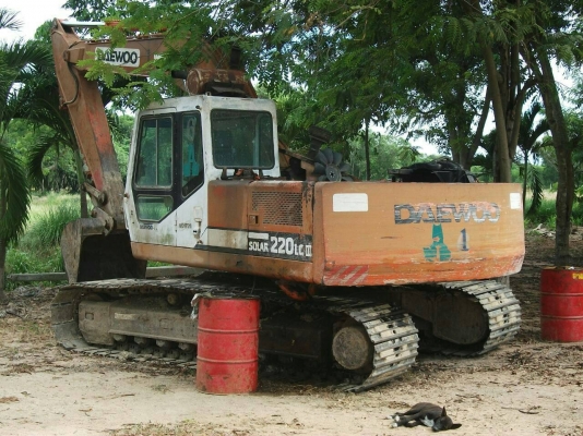 DAEWOO SOLAR 220 LC ราคา 520,000บาท ติดต่อสุขุม 087-2836792