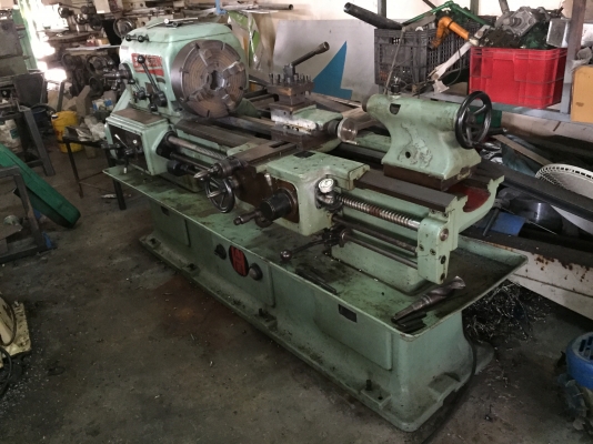 ขายเครื่องกลึง6ฟุตหนัก3เพลาเปิดคอม้าได้มีสามขาพร้อมใช้ราคาแจ๋วเลย