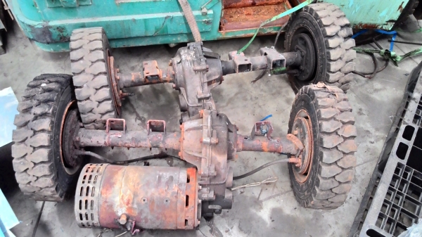 ล้อโฟล์คลิฟท์พร้อมมอเตอร์ครบชุด