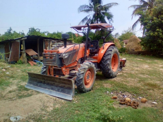 ขายรถไถ KUBOTA M7040 ปี53 ใช้งาน3347ชั่วโมง อุปกรณ์ครบ ดันหน้า ผานหลัง 3รายการ เอกสารพร้อมโอน สนใจโทร 090-8588220คุณนะ 093-3258446คุณบิว หรือเข้าดูสินค้าอื่นๆได้ที่ www.narong2truck.com หรือ www.truck.in.th/498 หรือเพจFacebook ณรงค์ ซื้อขายรถมือสอง (เว็บไ