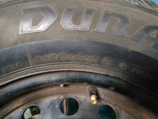 กะทะล้อโตโยต้าคอมมูเตอร์ 6รู พร้อมยางดูราวิสปี09 4วง 2000บาท