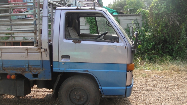 ISUZU NKR 6ล้อช่วงสั้น เครื่อง4BE1ฝาดำ(110แรง)เครื่องแน่น เพาเวอร์ รถพร้อมใช้ ราคาถูก