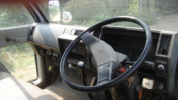 ISUZU NKR 6ล้อช่วงสั้น เครื่อง4BE1ฝาดำ(110แรง)เครื่องแน่น เพาเวอร์ รถพร้อมใช้ ราคาถูก