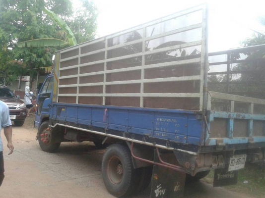 ขายรถ6ล้อ NPR120แรง รถสวยสภาพดี เอกสารพร้อมโอน สนใจโทร 090-8588220คุณนะ 093-3258446คุณบิว หรือเข้าดูสินค้าอื่นๆได้ที่ www.narong2truck.com หรือ www.truck.in.th/498 หรือเพจFacebook ณรงค์ ซื้อขายรถมือสอง (เว็บไซต์ส่วนตัว) หรือFacebook คุณนะ รถบรรทุก