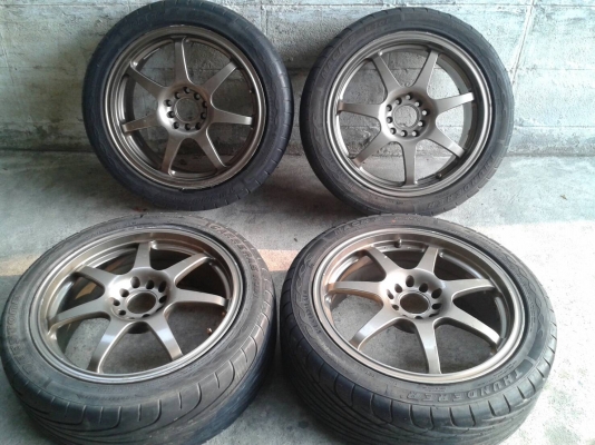 ขอบ17นิ้ว5รู100/114 พร้อมยาง สวยๆ 4 ล้อ ราคา 7900 บา