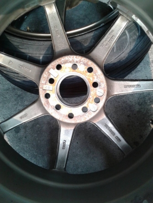 ขอบ17นิ้ว5รู100/114 พร้อมยาง สวยๆ 4 ล้อ ราคา 7900 บา