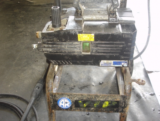 ขายเครื่องฉีดน้ำแรงดันสูง VIP 8.13  made in italy เครื่องฉีดน้ำล้างแอร์ 130 บาร์