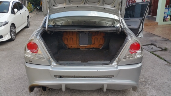 ขายท้ายเบนซ์ ปี99 แต่งสวยๆ เครื่อง1.5หัวฉีด เกียร์ธรรมดา