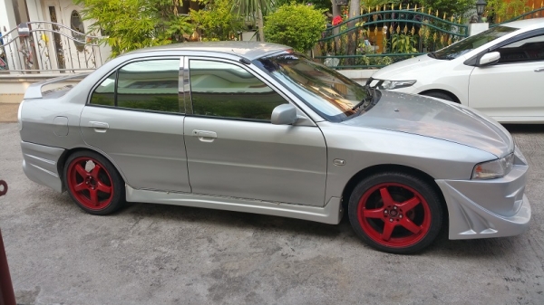 ขายท้ายเบนซ์ ปี99 แต่งสวยๆ เครื่อง1.5หัวฉีด เกียร์ธรรมดา