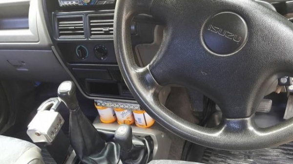 2000 Isuzu 2.8 Ls 4WD กระจกไฟฟ้า เกียร์ธรรมดารถสวยไม่มีชน