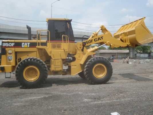 รถตักล้อยาง CAT 950E เอกสารเล่มทะเบียน รถทำงานอยู่ รถตักล้อยาง CAT 950E เอกสารเล่มทะเบียน รถทำงานอยู่