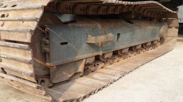 ขายรถขุดเก่าญี่ปุ่น kobelco sk120-2 แทรกกว้าง 70 cm สนใจติดต่อสอบถาม 092-3309229 อี๊ด