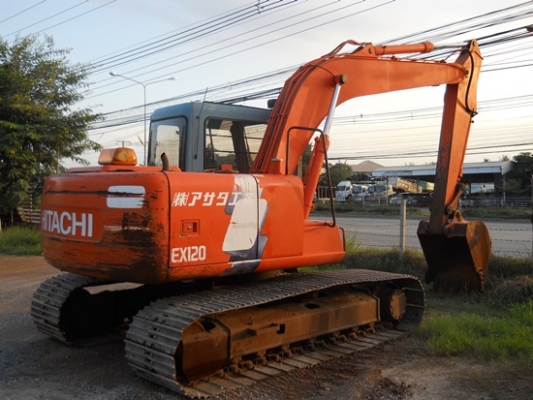 ขายรถขุดเก่าญี่ปุ่น hittachi ex 120-3 แทรกกว้าง 70 cm รถถึงไทยเร็วๆนี้สนใจติดต่อสอบถาม 092-3309229 อี๊ด