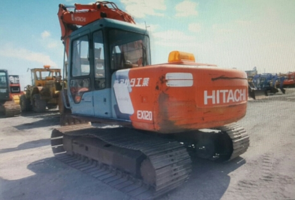 ขายรถขุดเก่าญี่ปุ่น hittachi ex 120-3 แทรกกว้าง 70 cm รถถึงไทยเร็วๆนี้สนใจติดต่อสอบถาม 092-3309229 อี๊ด