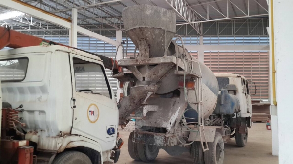 FRRเครื่อง175โม่ง3คิว ตรง FRRเครื่อง175โม่ง3คิว ตรง