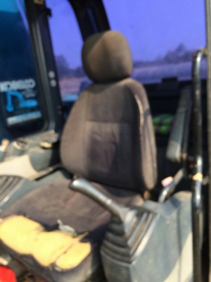 ขออนุญาติขาย SK200YN11 ชั่วโมง 9000กว่าเอกสารอินวอยพร้อมใช้งานตามสภาพราคา  1550000 สนใจติดต่อ  ช่างดำ  0853224877-0988930465