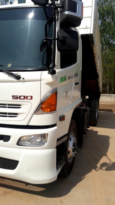 ขาย  HINO MEGA  344  ปี 56  รถสวย สภาพ90 \% วิ่งน้อย ครับ  แม่เดี่ยว 8หมื่นกิโล สภาพรถเหมือนรถใหม่ รับประกันว่าเหมือนรถใหม่เลยครับ