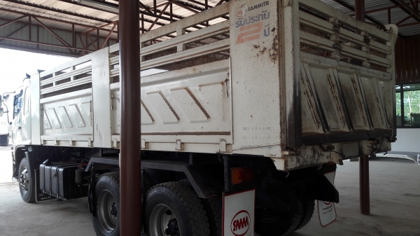 ขาย  HINO MEGA  344  ปี 56  รถสวย สภาพ90 \% วิ่งน้อย ครับ  แม่เดี่ยว 8หมื่นกิโล สภาพรถเหมือนรถใหม่ รับประกันว่าเหมือนรถใหม่เลยครับ