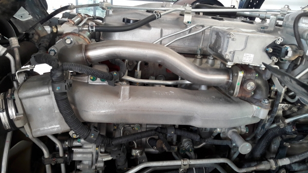 ขาย  HINO MEGA  344  ปี 56  รถสวย สภาพ90 \% วิ่งน้อย ครับ  แม่เดี่ยว 8หมื่นกิโล สภาพรถเหมือนรถใหม่ รับประกันว่าเหมือนรถใหม่เลยครับ