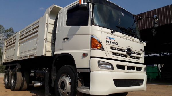 ขาย  HINO MEGA  344  ปี 56  รถสวย สภาพ90 \% วิ่งน้อย ครับ  แม่เดี่ยว 8หมื่นกิโล สภาพรถเหมือนรถใหม่ รับประกันว่าเหมือนรถใหม่เลยครับ