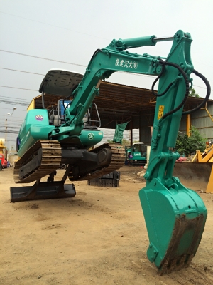 ขายรถขุดKOMATSU PC25-รุ่น7(พร้อมลายหัวกระแทก)เก่านอกแท้ญี่ปุ่นเอกสารนำเข้าอินวอย-สัญญาซื้อขายทางร้านออกให้(ไม่เคยใช้งานในไทยคับ)