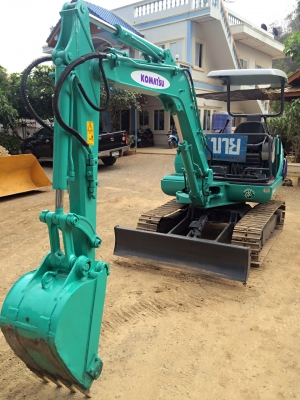 ขายรถขุดKOMATSU PC25-รุ่น7(พร้อมลายหัวกระแทก)เก่านอกแท้ญี่ปุ่นเอกสารนำเข้าอินวอย-สัญญาซื้อขายทางร้านออกให้(ไม่เคยใช้งานในไทยคับ)
