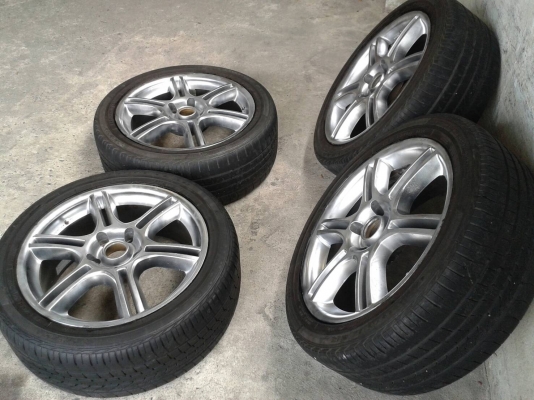 ขอบ17นิ้ว5รู114 พร้อมยาง สวยๆ 4 ล้อ ราคา 7500 บาท