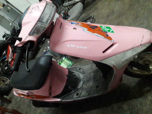 HONDA DIO AF18  สภาพเก่าญี่ปุ่น นั่นคือเดิมๆสีเดิม เคยใช้ขี่เรียน ศิลปกร คับ