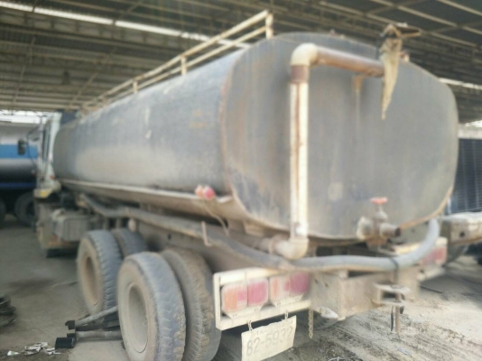 ขออนุญาติขายรถน้ำ MITSUBISHI195สองเพลาพร้อมใช้งานพร้อมโอนรถทำงานอยู่ครับราคา 650000 สนใจติดต่อ  ช่างดำ  0853224877-0988930465