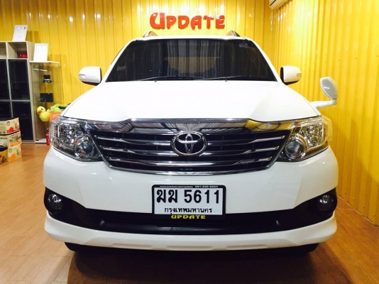 Toyota Fortuner วิ่งน้อย สีขาว สภาพอย่างเทพคะ โคตรสวย บอกเลย