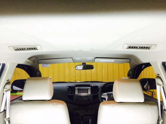 Toyota Fortuner วิ่งน้อย สีขาว สภาพอย่างเทพคะ โคตรสวย บอกเลย