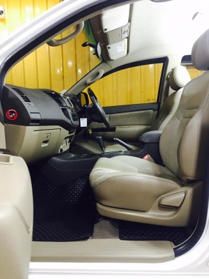 Toyota Fortuner วิ่งน้อย สีขาว สภาพอย่างเทพคะ โคตรสวย บอกเลย