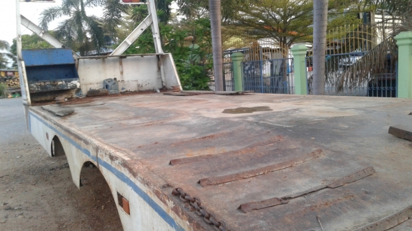 ขายพื้นเทเลอร์รถเกี่ยว