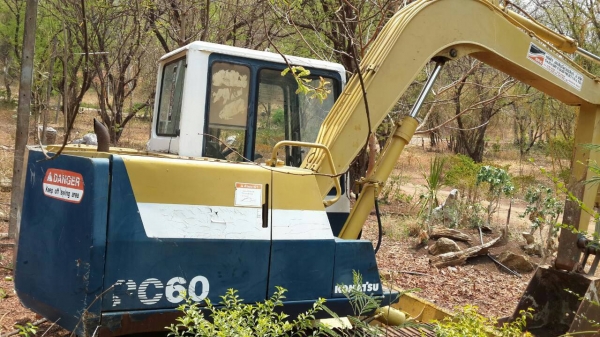 ขออนุญาติขาย PC60-6เอกสารอินวอยซื้อเก่านอกมา6เดือนพร้องใช้งานราคา 530000 สนใจติดต่อ ช่างดำ 0853224877-0988930465 ขออนุญาติขาย PC60-6เอกสารอินวอยซื้อเก่านอกมา6เดือนพร้องใช้งานราคา 530000 สนใจติดต่อ ช่างดำ 0853224877-0988930465