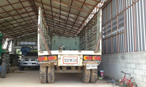 ขาย รถพ่วงแม่-ลูกไม่ดั้ม NISSAN UD เครื่อง+เกียร์ K13D 260 แรงม้า คัสซีสวยตลอดเส้น ช่วงล่างดี ทะเบียนพร้อมโอน ราคาคุยกันได้ครับ ขาย รถพ่วงแม่-ลูกไม่ดั้ม NISSAN UD เครื่อง+เกียร์ K13D 260 แรงม้า คัสซีสวยตลอดเส้น ช่วงล่างดี ทะเบียนพร้อมโอน ราคาคุยกันได้ครับ