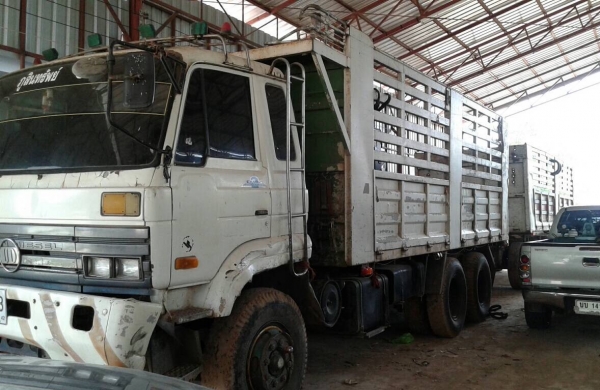 ขาย รถพ่วงแม่-ลูกไม่ดั้ม NISSAN UD เครื่อง+เกียร์ K13D 260 แรงม้า คัสซีสวยตลอดเส้น ช่วงล่างดี ทะเบียนพร้อมโอน ราคาคุยกันได้ครับ