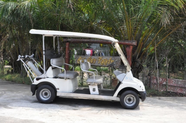 ขายรถกอล์ฟ sanyo4ที่นั่ง สภาพเดิมๆจากญีปุ่นยังไม่เคยใช้ในไทย38,000เท่านั้น