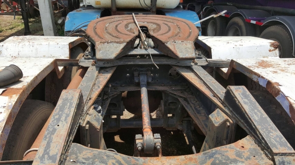 ขาย หัวลาก HINO 12 ล้อ เพลาเดียว เครื่อง EK100 260 แรงม้า ติดแก๊ส NGV 6 ถัง คัสซีสวย ช่วงล่างดี ทะเบียนพร้อม ราคาคุยกันได้ครับ