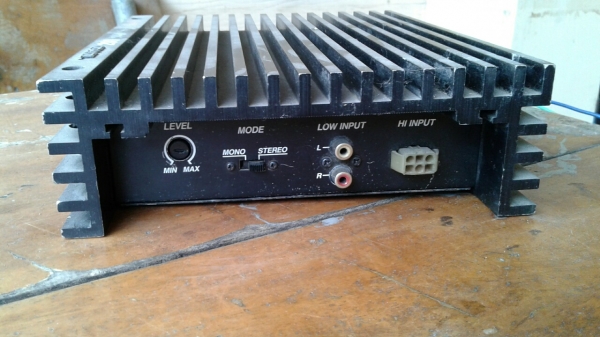 เพาเวอร์แอมป์ 200 w