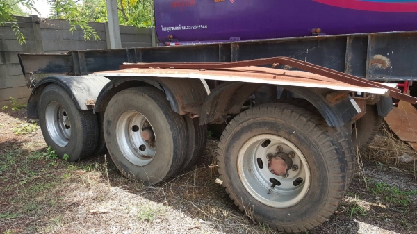 ขาย คัสซีหางเทนเลอร์ 3 เพลา ยาว 12 เมตร เอกสารเล่มทะเบียนครบ เดิมเป็นหางบรรทุกแทงค์น้ำมัน ราคาคุยกันได้ครับ