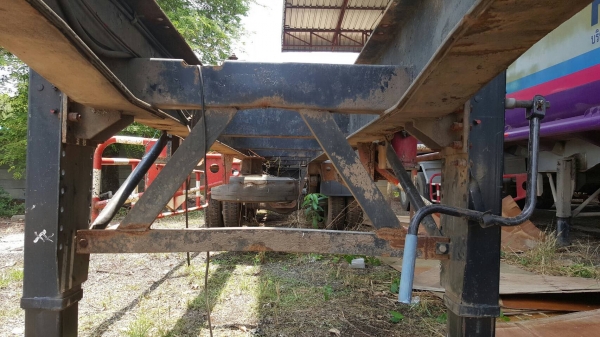 ขาย คัสซีหางเทนเลอร์ 3 เพลา ยาว 12 เมตร เอกสารเล่มทะเบียนครบ เดิมเป็นหางบรรทุกแทงค์น้ำมัน ราคาคุยกันได้ครับ