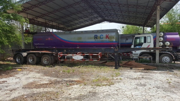 ขาย คัสซีหางเทนเลอร์ 3 เพลา ยาว 12 เมตร เอกสารเล่มทะเบียนครบ เดิมเป็นหางบรรทุกแทงค์น้ำมัน ราคาคุยกันได้ครับ