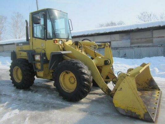 Komatsu WA100-3 เครื่อง 6สูบ เก่าญี่ปุ่น สภาพกีพร้อมใช้ รับประกันคุณภาพ โทร.090-986-2521 อ๊อบ