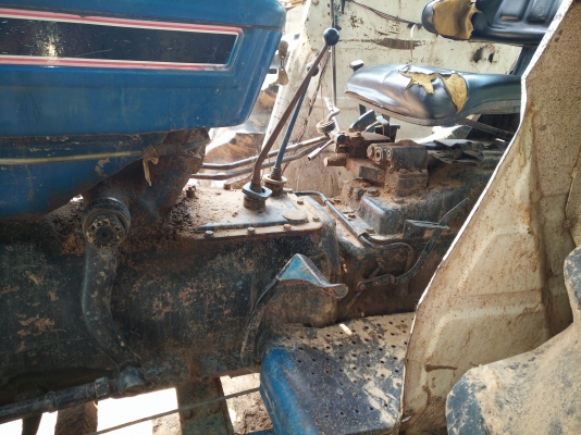 ขายรถไถฟอร์ด 6600 ท้ายใหญ่ พร้อมเล่มทะเบียน