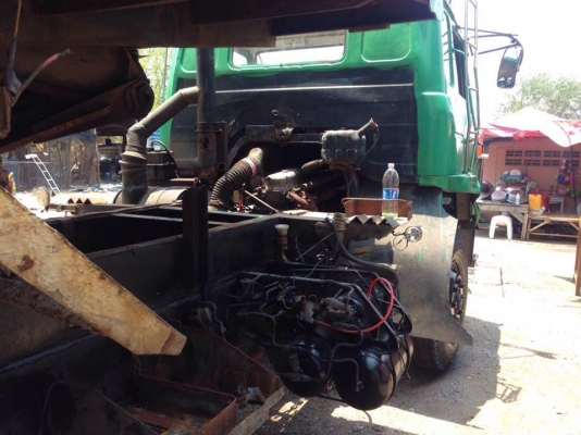 ขายสิบล้อดั้ม 2 เพลา UD