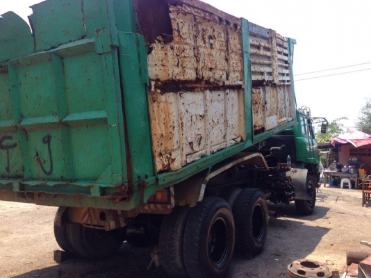 ขายสิบล้อดั้ม 2 เพลา UD