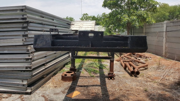 ขาย คัสซีหางเทนเลอร์ 3 เพลา ยาว 12 เมตร เอกสารเล่มทะเบียนครบ เดิมเป็นหางบรรทุกแทงค์น้ำมัน ราคาคุยกันได้ครับ